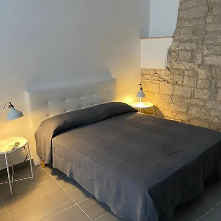 Arco Del Priore Trani